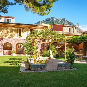 Hotel Les Arcades Le Lion D'or, Buis-les-Baronnies
